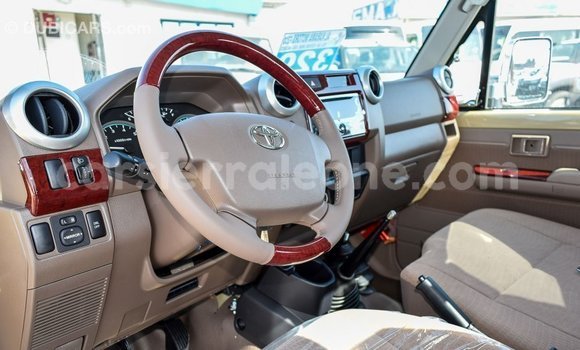 Buy Import Toyota Land Cruiser Beige Car in Import - Dubai in Kailahun Buy Import Toyota Land Cruiser Beige Car in Import - Dubai in Kailahun