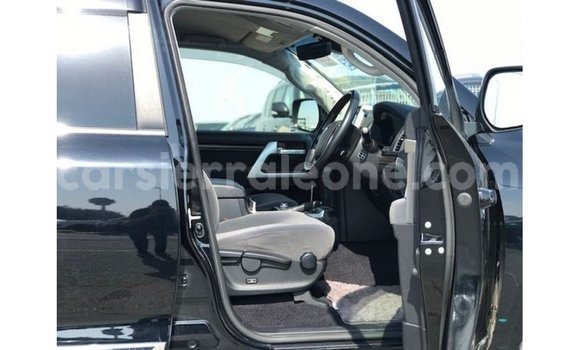 Buy Import Toyota Land Cruiser Black Car in Import - Dubai in Kailahun Buy Import Toyota Land Cruiser Black Car in Import - Dubai in Kailahun