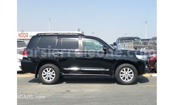 Buy Import Toyota Land Cruiser Black Car in Import - Dubai in Kailahun Buy Import Toyota Land Cruiser Black Car in Import - Dubai in Kailahun