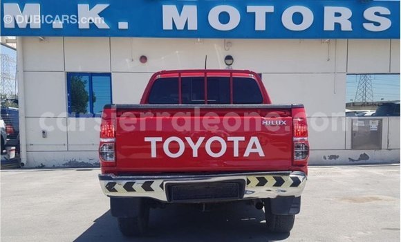 Acheter Import Voiture Toyota Hilux Rouge à Import - Dubai, Kailahun Acheter Import Voiture Toyota Hilux Rouge à Import - Dubai, Kailahun