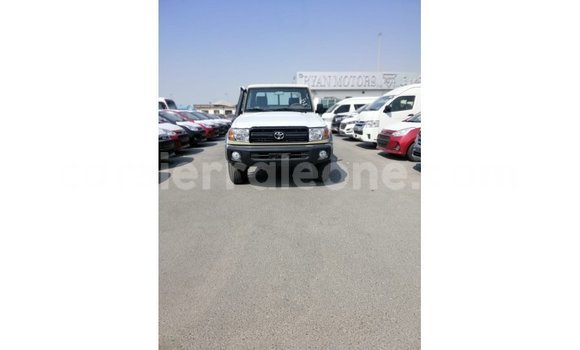 Buy Import Toyota Land Cruiser Beige Car in Import - Dubai in Kailahun Buy Import Toyota Land Cruiser Beige Car in Import - Dubai in Kailahun