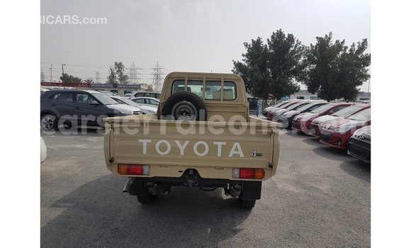 Buy Import Toyota Land Cruiser Beige Car in Import - Dubai in Kailahun Buy Import Toyota Land Cruiser Beige Car in Import - Dubai in Kailahun