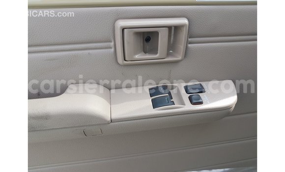 Buy Import Toyota Land Cruiser Beige Car in Import - Dubai in Kailahun Buy Import Toyota Land Cruiser Beige Car in Import - Dubai in Kailahun