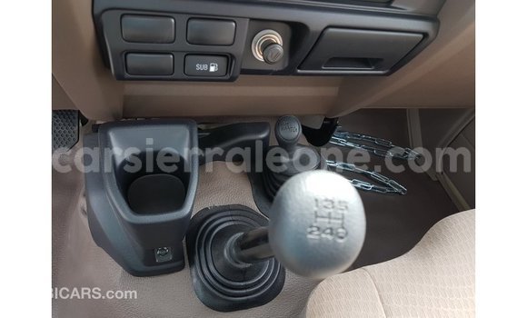 Buy Import Toyota Land Cruiser Beige Car in Import - Dubai in Kailahun Buy Import Toyota Land Cruiser Beige Car in Import - Dubai in Kailahun