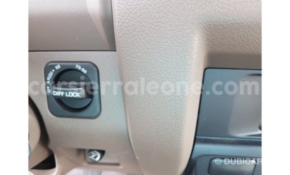 Buy Import Toyota Land Cruiser Beige Car in Import - Dubai in Kailahun Buy Import Toyota Land Cruiser Beige Car in Import - Dubai in Kailahun