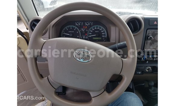 Buy Import Toyota Land Cruiser Beige Car in Import - Dubai in Kailahun Buy Import Toyota Land Cruiser Beige Car in Import - Dubai in Kailahun