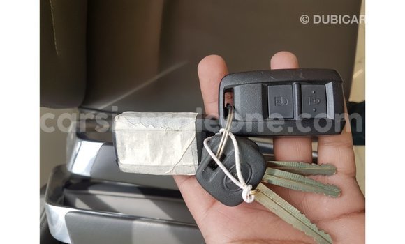Buy Import Toyota Land Cruiser Beige Car in Import - Dubai in Kailahun Buy Import Toyota Land Cruiser Beige Car in Import - Dubai in Kailahun