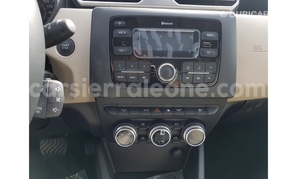 Buy Import Renault 19 Green Car in Import - Dubai in Kailahun Buy Import Renault 19 Green Car in Import - Dubai in Kailahun