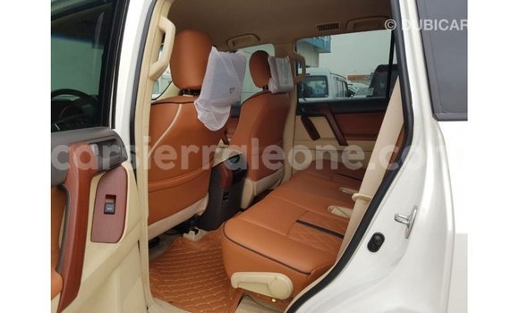 Acheter Import Voiture Toyota Prado Blanc à Import - Dubai, Kailahun Acheter Import Voiture Toyota Prado Blanc à Import - Dubai, Kailahun