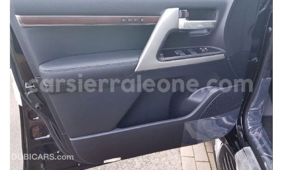 Buy Import Toyota Land Cruiser Black Car in Import - Dubai in Kailahun Buy Import Toyota Land Cruiser Black Car in Import - Dubai in Kailahun