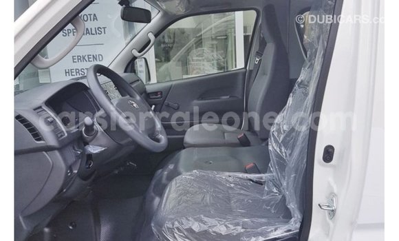 Buy Import Toyota Hiace White Car in Import - Dubai in Kailahun Buy Import Toyota Hiace White Car in Import - Dubai in Kailahun