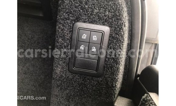 Buy Import Land Rover Range Rover Black Car in Import - Dubai in Kailahun Buy Import Land Rover Range Rover Black Car in Import - Dubai in Kailahun