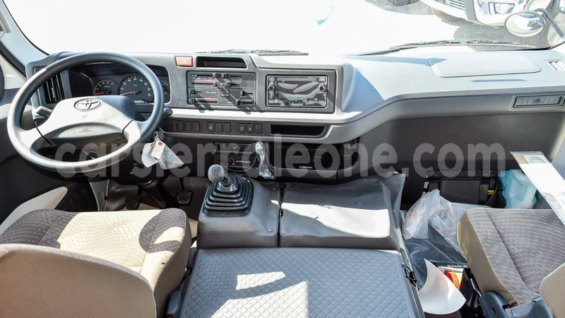 Big with watermark toyota coaster kailahun import dubai 6365