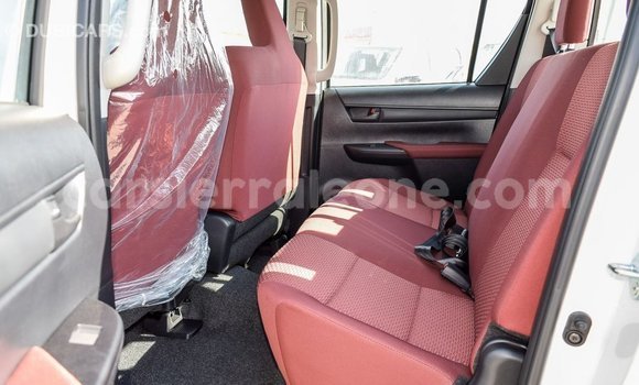 Buy Import Toyota Hilux White Car in Import - Dubai in Kailahun Buy Import Toyota Hilux White Car in Import - Dubai in Kailahun