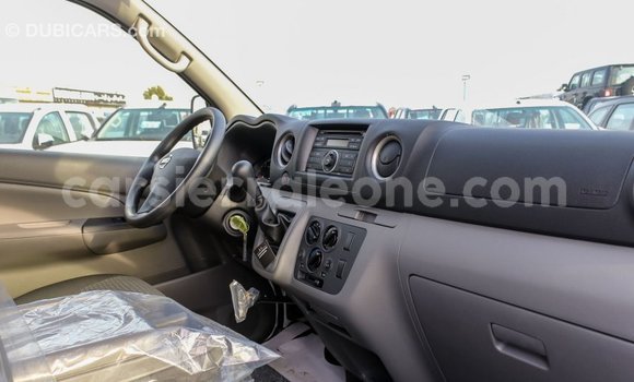 Buy Import Nissan Urvan White Car in Import - Dubai in Kailahun Buy Import Nissan Urvan White Car in Import - Dubai in Kailahun