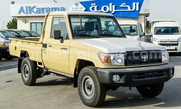 Buy Import Toyota Land Cruiser Beige Car in Import - Dubai in Kailahun Buy Import Toyota Land Cruiser Beige Car in Import - Dubai in Kailahun