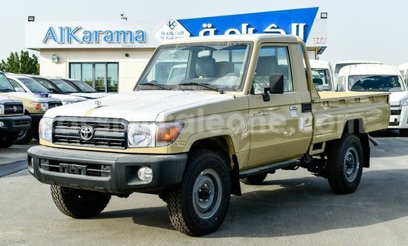 Buy Import Toyota Land Cruiser Beige Car in Import - Dubai in Kailahun Buy Import Toyota Land Cruiser Beige Car in Import - Dubai in Kailahun