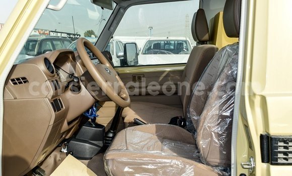Buy Import Toyota Land Cruiser Beige Car in Import - Dubai in Kailahun Buy Import Toyota Land Cruiser Beige Car in Import - Dubai in Kailahun