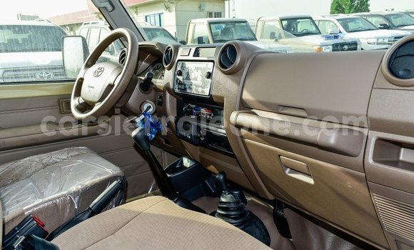 Buy Import Toyota Land Cruiser Beige Car in Import - Dubai in Kailahun Buy Import Toyota Land Cruiser Beige Car in Import - Dubai in Kailahun