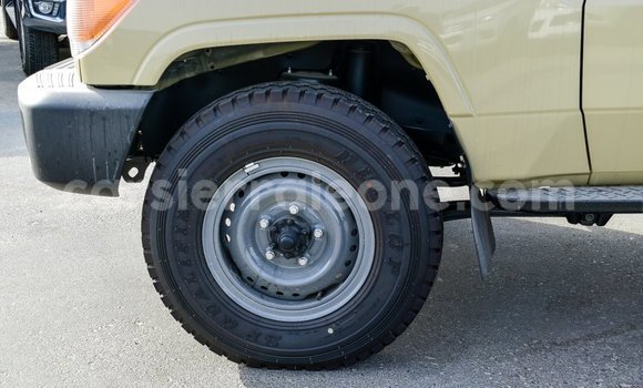 Buy Import Toyota Land Cruiser Beige Car in Import - Dubai in Kailahun Buy Import Toyota Land Cruiser Beige Car in Import - Dubai in Kailahun