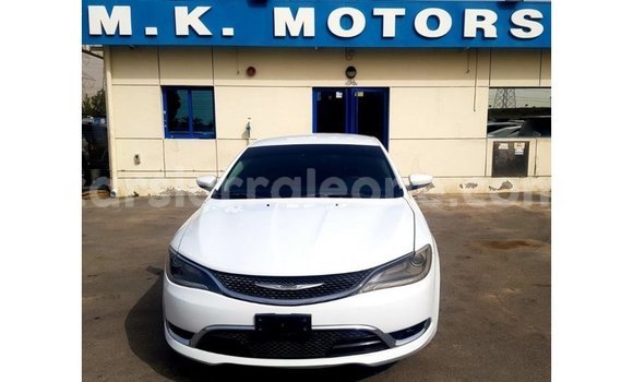 Buy Import Chrysler 200 White Car in Import - Dubai in Kailahun
