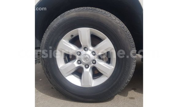 Buy Import Toyota Land Cruiser White Car in Import - Dubai in Kailahun Buy Import Toyota Land Cruiser White Car in Import - Dubai in Kailahun