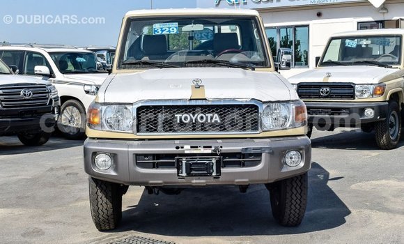 Buy Import Toyota Land Cruiser Beige Car in Import - Dubai in Kailahun Buy Import Toyota Land Cruiser Beige Car in Import - Dubai in Kailahun