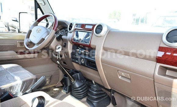 Buy Import Toyota Land Cruiser Beige Car in Import - Dubai in Kailahun Buy Import Toyota Land Cruiser Beige Car in Import - Dubai in Kailahun