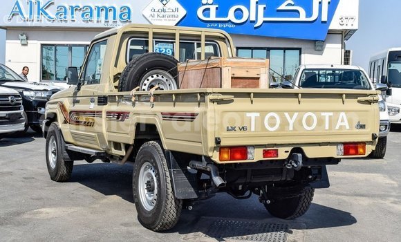 Buy Import Toyota Land Cruiser Beige Car in Import - Dubai in Kailahun Buy Import Toyota Land Cruiser Beige Car in Import - Dubai in Kailahun