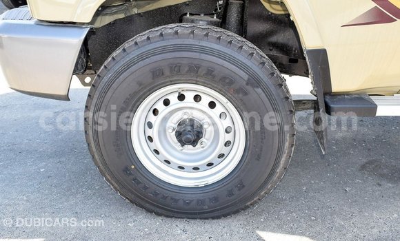 Buy Import Toyota Land Cruiser Beige Car in Import - Dubai in Kailahun Buy Import Toyota Land Cruiser Beige Car in Import - Dubai in Kailahun