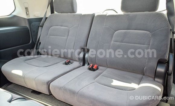 Buy Import Toyota Land Cruiser White Car in Import - Dubai in Kailahun Buy Import Toyota Land Cruiser White Car in Import - Dubai in Kailahun