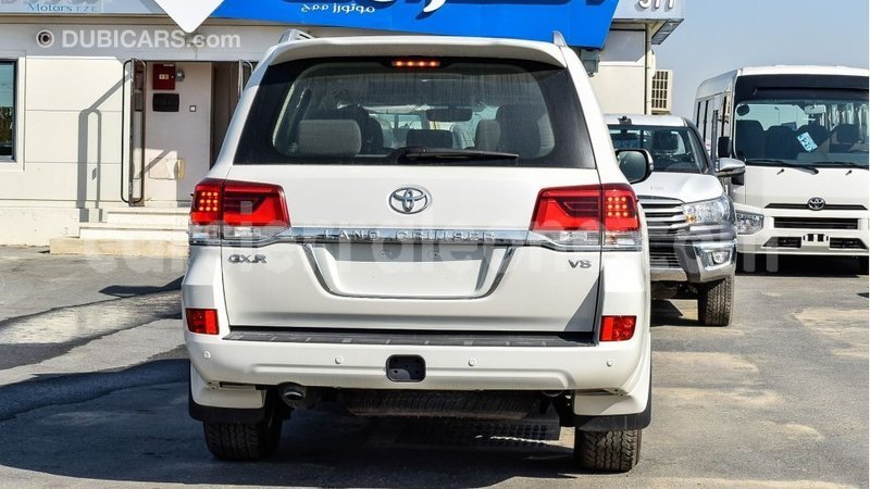 Big with watermark toyota land cruiser kailahun import dubai 6382
