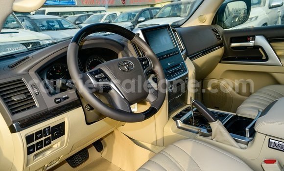 Buy Import Toyota Land Cruiser Black Car in Import - Dubai in Kailahun Buy Import Toyota Land Cruiser Black Car in Import - Dubai in Kailahun