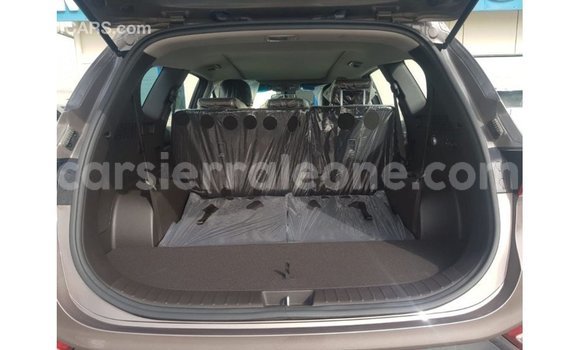 Buy Import Hyundai Santa Fe Other Car in Import - Dubai in Kailahun Buy Import Hyundai Santa Fe Other Car in Import - Dubai in Kailahun