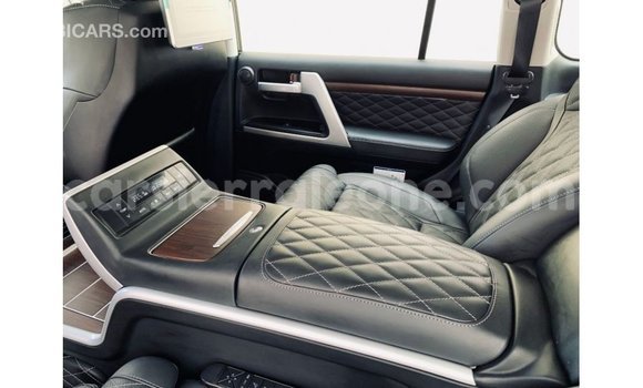 Buy Import Toyota Land Cruiser Black Car in Import - Dubai in Kailahun Buy Import Toyota Land Cruiser Black Car in Import - Dubai in Kailahun