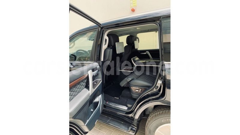 Big with watermark toyota land cruiser kailahun import dubai 6411