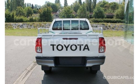 Buy Import Toyota Hilux White Car in Import - Dubai in Kailahun Buy Import Toyota Hilux White Car in Import - Dubai in Kailahun