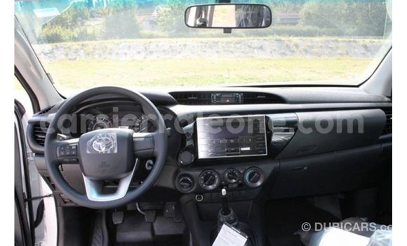 Buy Import Toyota Hilux White Car in Import - Dubai in Kailahun Buy Import Toyota Hilux White Car in Import - Dubai in Kailahun