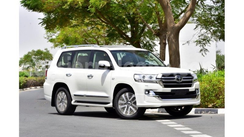 Big with watermark toyota land cruiser kailahun import dubai 6418