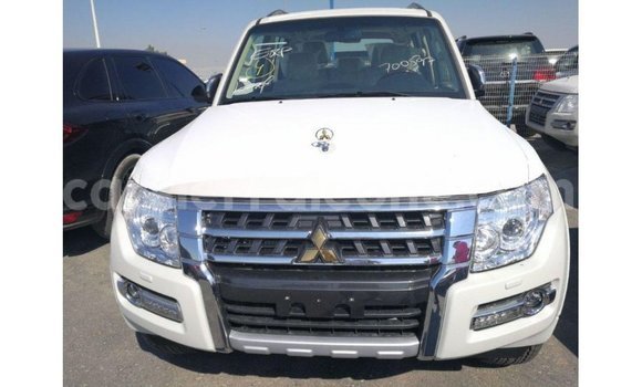 Buy Import Mitsubishi Pajero White Car in Import - Dubai in Kailahun Buy Import Mitsubishi Pajero White Car in Import - Dubai in Kailahun