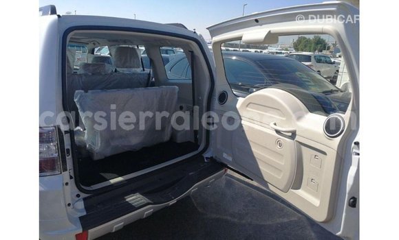 Buy Import Mitsubishi Pajero White Car in Import - Dubai in Kailahun Buy Import Mitsubishi Pajero White Car in Import - Dubai in Kailahun