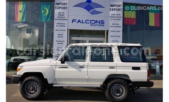 Buy Import Toyota Land Cruiser White Car in Import - Dubai in Kailahun Buy Import Toyota Land Cruiser White Car in Import - Dubai in Kailahun