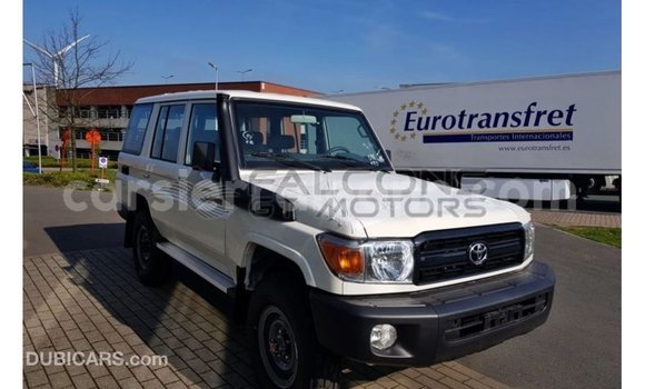 Buy Import Toyota Land Cruiser White Car in Import - Dubai in Kailahun Buy Import Toyota Land Cruiser White Car in Import - Dubai in Kailahun