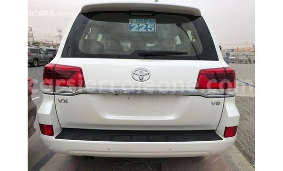 Buy Import Toyota Land Cruiser White Car in Import - Dubai in Kailahun Buy Import Toyota Land Cruiser White Car in Import - Dubai in Kailahun