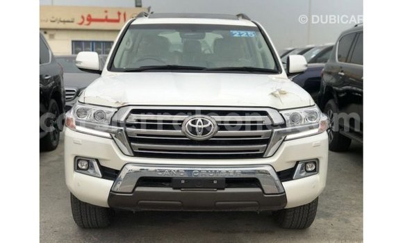 Buy Import Toyota Land Cruiser White Car in Import - Dubai in Kailahun Buy Import Toyota Land Cruiser White Car in Import - Dubai in Kailahun