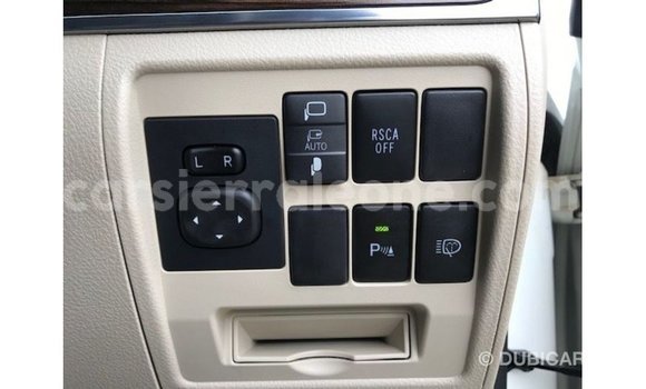 Buy Import Toyota Land Cruiser White Car in Import - Dubai in Kailahun Buy Import Toyota Land Cruiser White Car in Import - Dubai in Kailahun