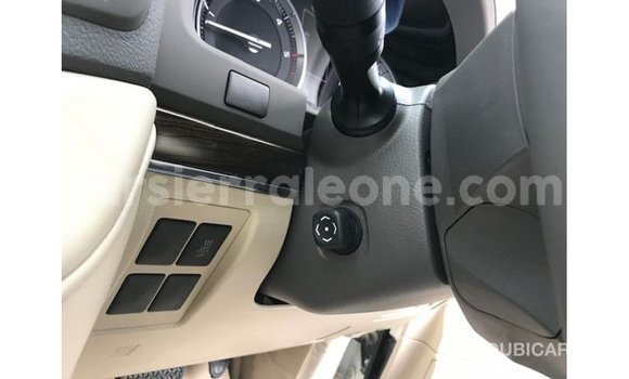 Buy Import Toyota Land Cruiser White Car in Import - Dubai in Kailahun Buy Import Toyota Land Cruiser White Car in Import - Dubai in Kailahun