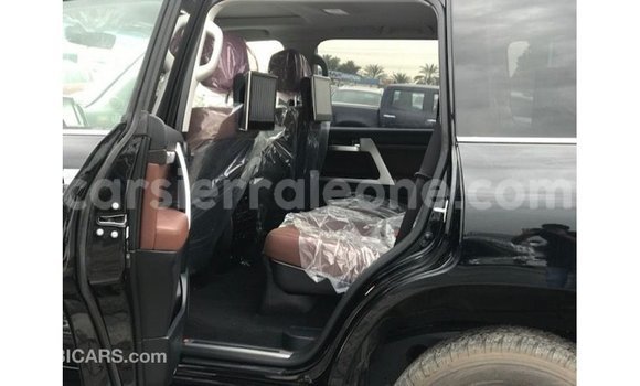 Buy Import Toyota Land Cruiser Black Car in Import - Dubai in Kailahun Buy Import Toyota Land Cruiser Black Car in Import - Dubai in Kailahun