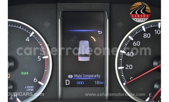 Buy Import Toyota Granvia White Car in Import - Dubai in Kailahun Buy Import Toyota Granvia White Car in Import - Dubai in Kailahun