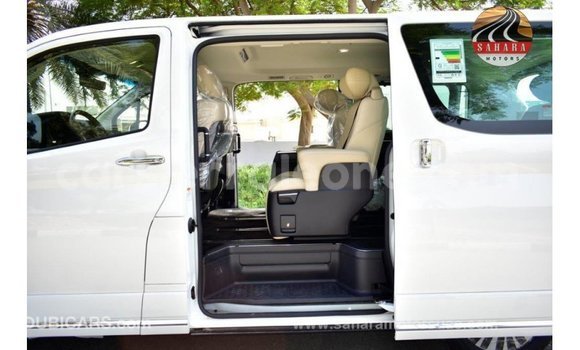 Buy Import Toyota Granvia White Car in Import - Dubai in Kailahun Buy Import Toyota Granvia White Car in Import - Dubai in Kailahun